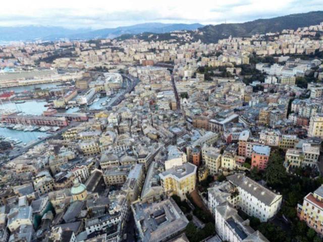 Appartamento in vendita a Centro Est, Serra Riccò
