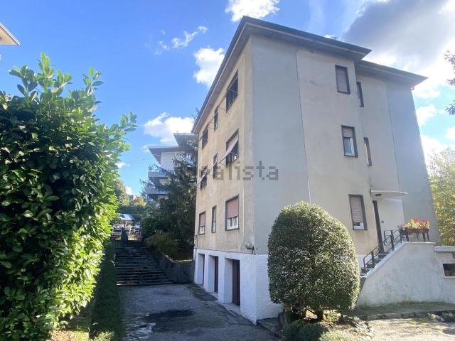 Appartamento in vendita a Sagnino, Como