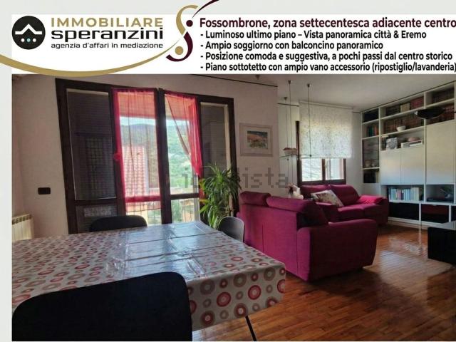 Appartamento in vendita a Centro Storico, Marche