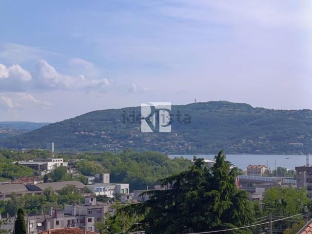 Appartamento in vendita a Servola-Chiarbola-Valmaura-Borgo San Sergio, Villa Opicina
