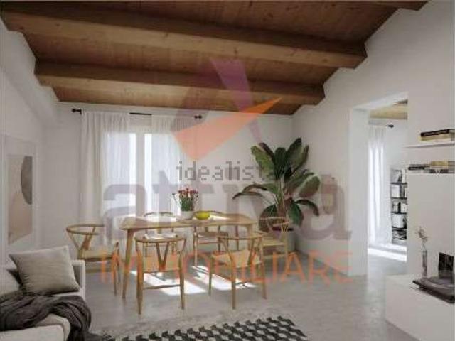 Appartamento in vendita a Sant'Agostino, Marche