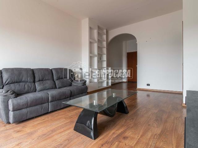 Appartamento in vendita a Gorla Maggiore, Lombardia