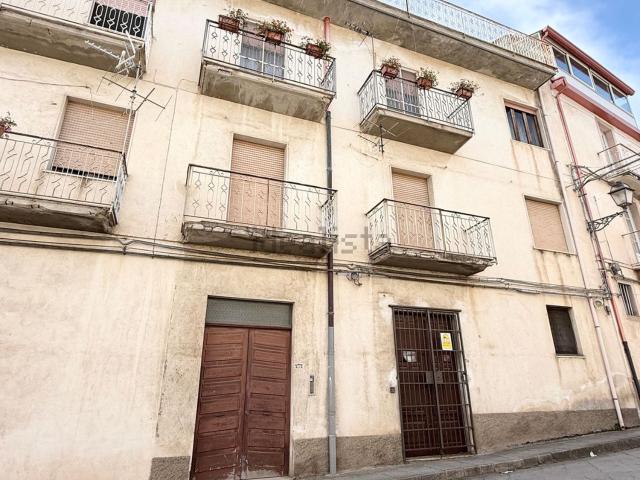 Appartamento in vendita a Novara Di Sicilia, Sicilia