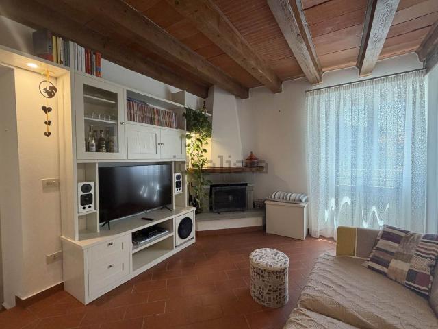 Appartamento in vendita a Castel San Niccolò, Toscana