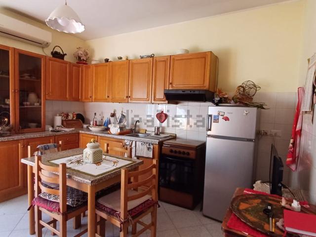 Appartamento in vendita a Laganeto, Capri Leone