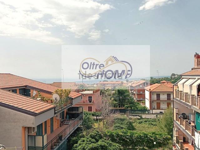 Attico in vendita a Piedimonte Etneo, Catania