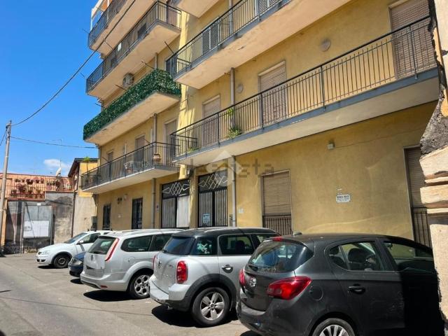 Appartamento in vendita a Aci Sant'Antonio, Catania