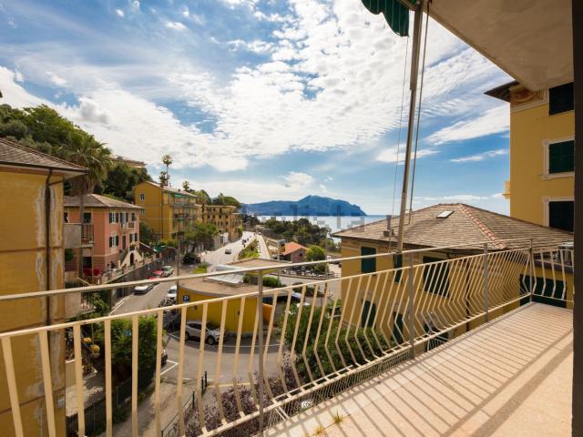 Appartamento in vendita a Pieve Ligure, Liguria