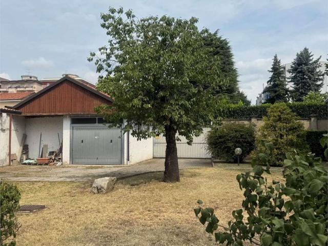 Appartamento in vendita a Sant'Edoardo, Busto Arsizio