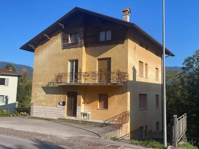 Appartamento in vendita a Cavrasto, Bleggio Superiore