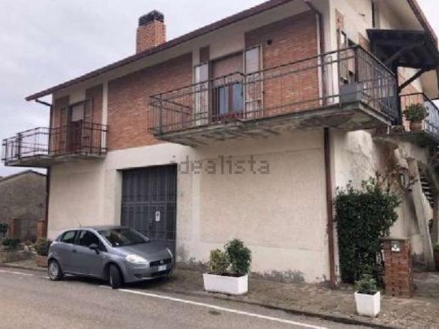 Appartamento in vendita a Grotte Di Castro, Lazio