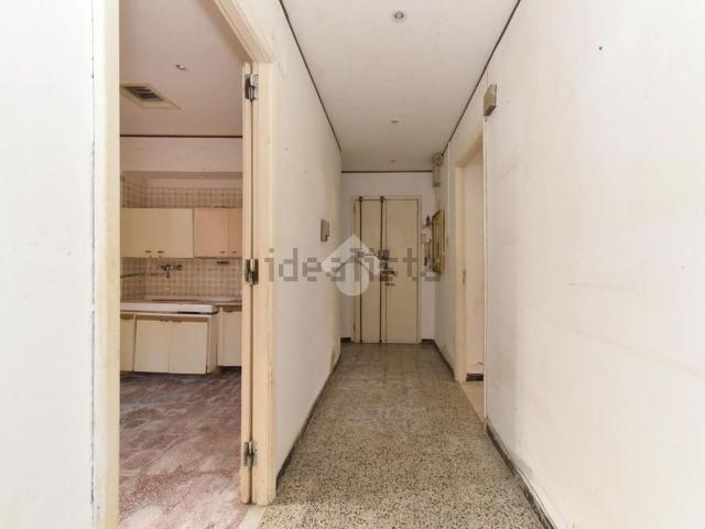 Appartamento in vendita a Bonaria, Cagliari