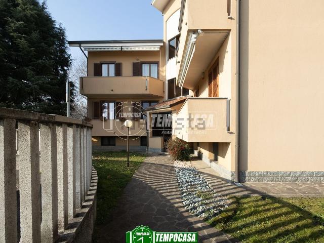 Appartamento in vendita a Trezzano Rosa, Lombardia