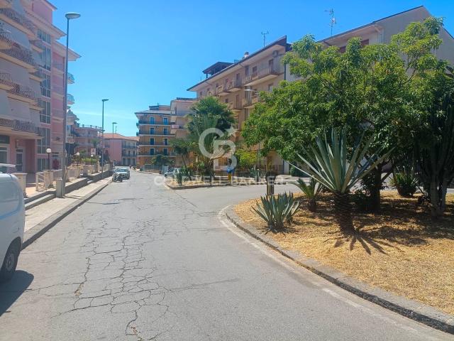 Appartamento in vendita a Acireale, Sicilia