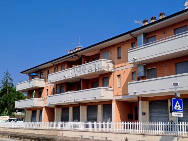 Appartamento in vendita a Salvano, Porto San Giorgio