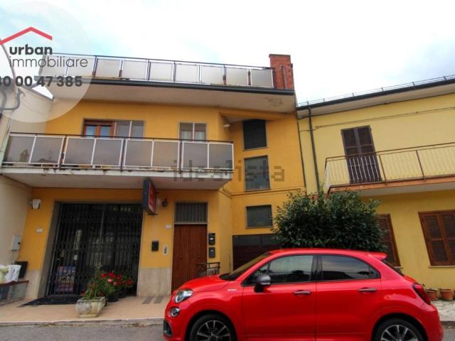 Appartamento in vendita a Tornimparte, Abruzzo