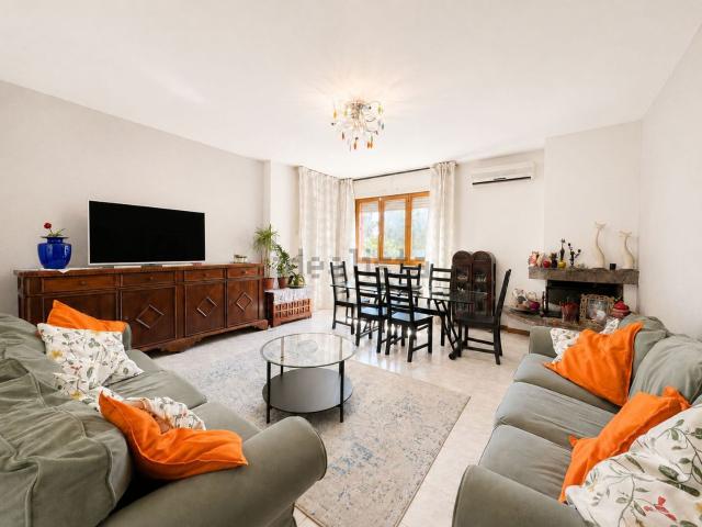 Appartamento in vendita a Ciarnin, Senigallia