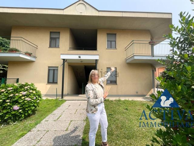 Appartamento in vendita a Samarate, Lombardia
