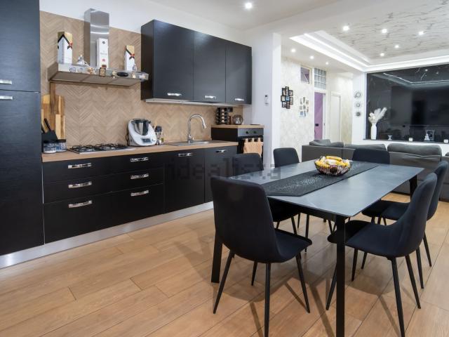 Appartamento in vendita a Belpasso, Catania