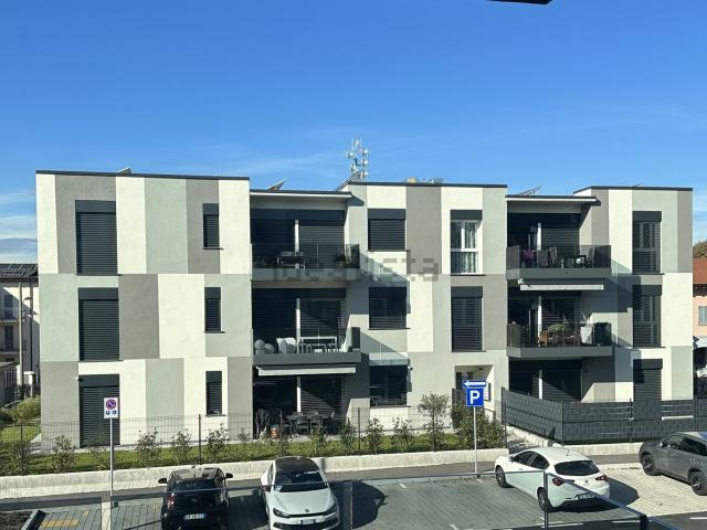 Appartamento in vendita a Lucino, Montano Lucino
