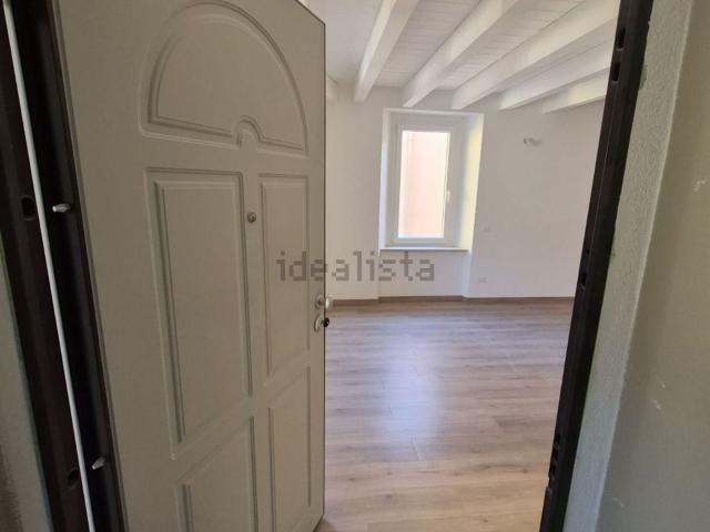 Appartamento in vendita a Comunità Montana Parco Alto Garda bresciano, Toscolano Maderno