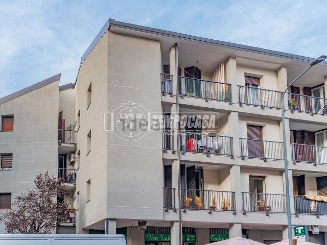 Appartamento in vendita a Municipio 8 di Milano, Milano
