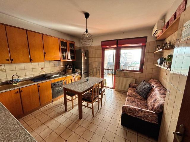 Appartamento in vendita a San Giorgio-Librino-San Giuseppe la Rena-Zia Lisa-Villaggio Sant'Agata, Catania