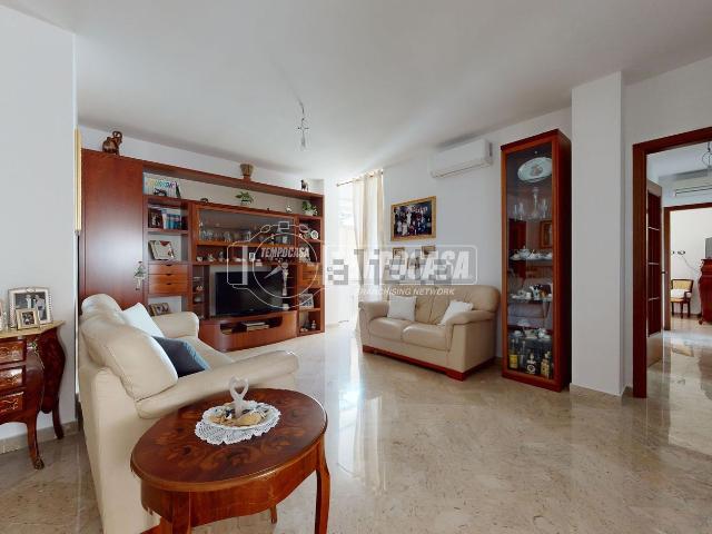 Appartamento in vendita a Puglia, Bari