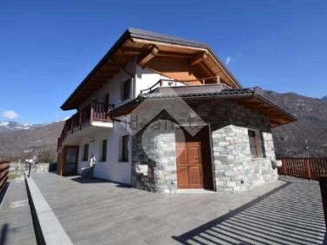 Appartamento in vendita a Pontey, Aosta