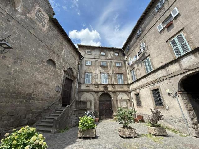 Appartamento in vendita a Viterbo, Lazio