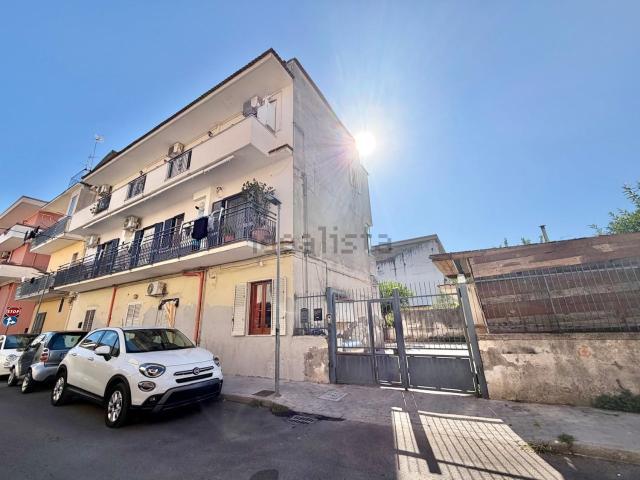 Appartamento in vendita a Acerra, Napoli
