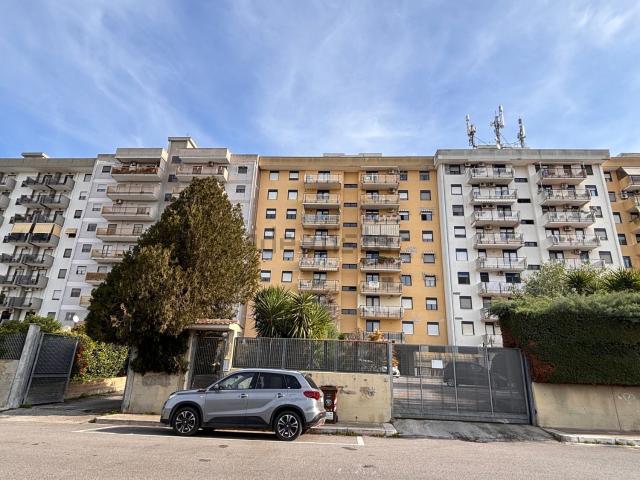 Appartamento in vendita a Municipio 4, Puglia