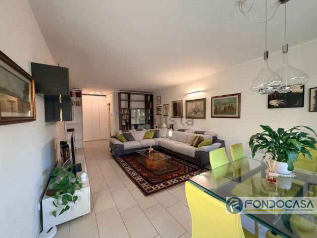 Appartamento in vendita a Regina Pacis, Monza