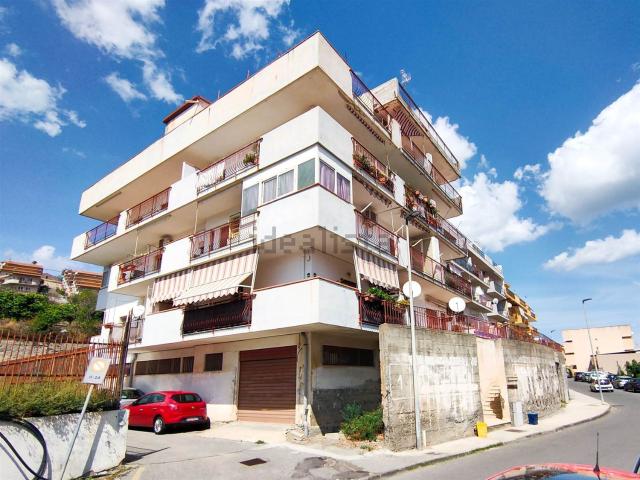 Appartamento in vendita a Nizza Di Sicilia, Sicilia