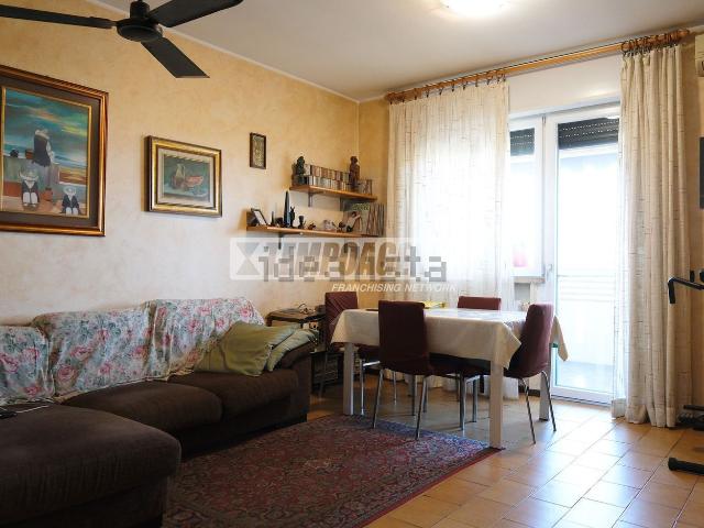 Appartamento in vendita a Pieve Emanuele, Lombardia