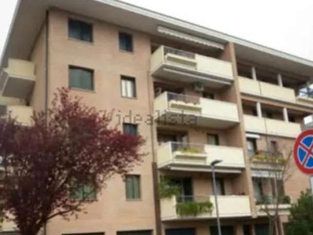 Appartamento in vendita a Pesaro, Pesaro E Urbino