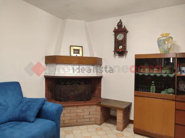 Appartamento in vendita a Unione Comuni Garfagnana, Villa Collemandina