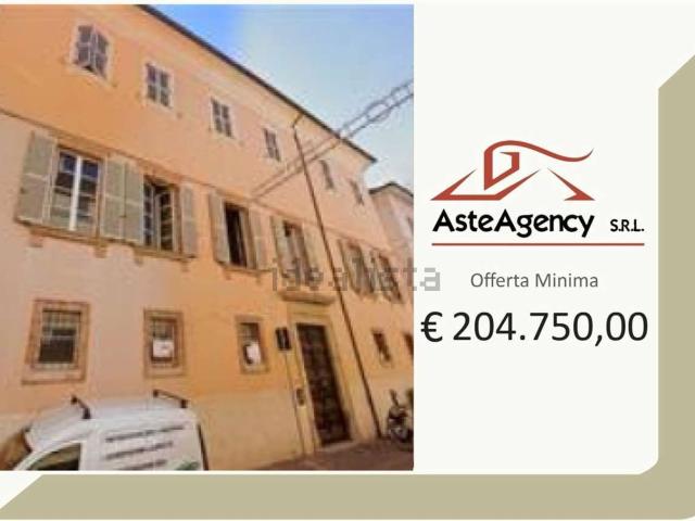 Appartamento in vendita a Pesaro, Pesaro E Urbino