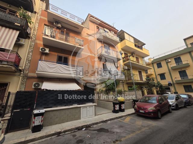 Appartamento in vendita a VI Circoscrizione, Palermo