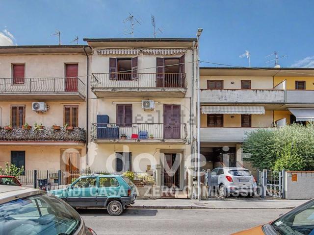 Appartamento in vendita a Prato, Toscana