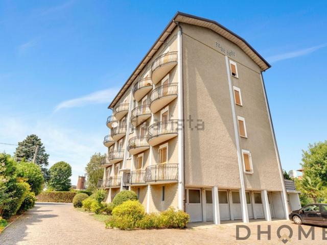 Appartamento in vendita a Carugo, Como