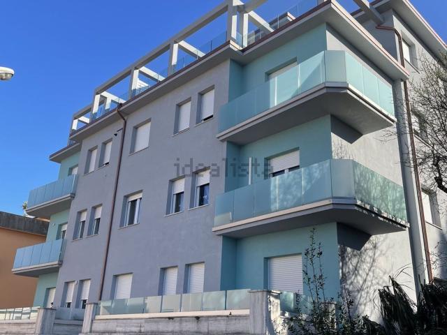 Appartamento in vendita a Passetto, Marche