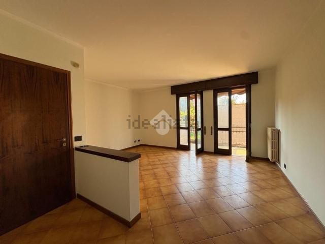 Appartamento in vendita a Villongo, Lombardia
