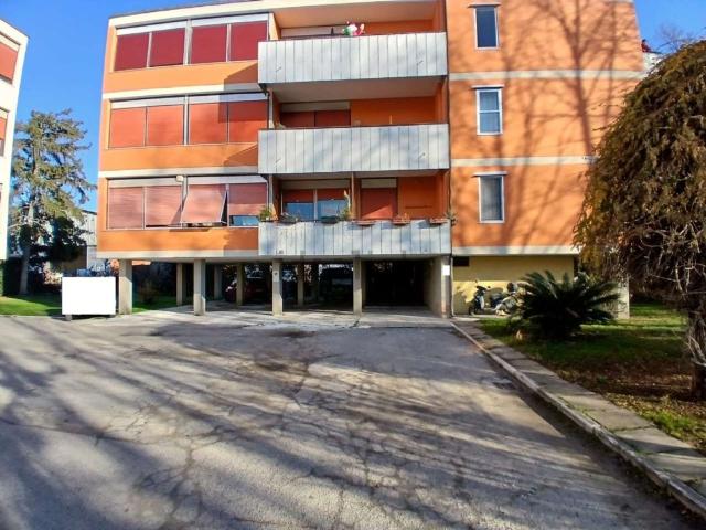 Appartamento in vendita a Carrara, Toscana