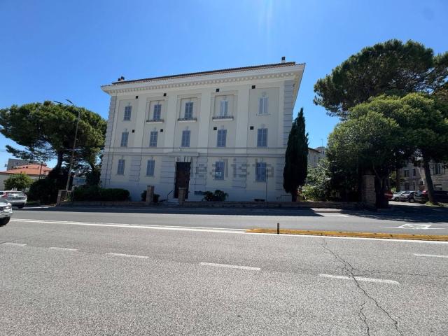 Appartamento in vendita a Santa Petronilla, Marche