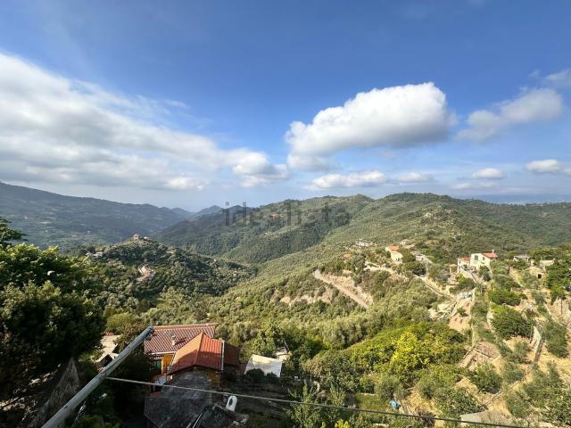 Attico in vendita a Perinaldo, Liguria