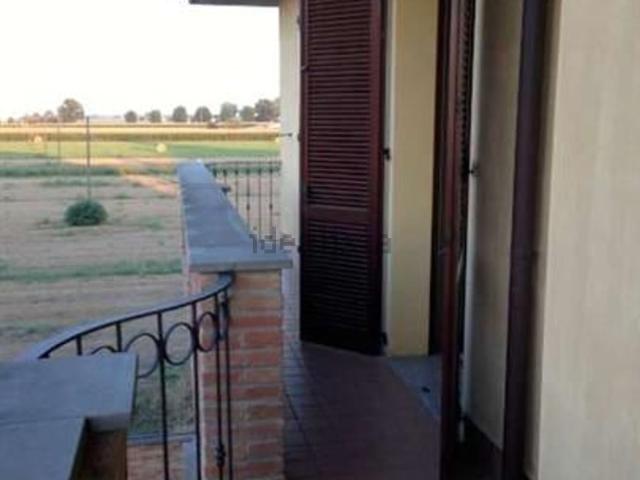 Appartamento in vendita a Besenzone, Reggio Emilia