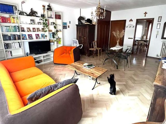 Appartamento in vendita a Fidenza, Parma