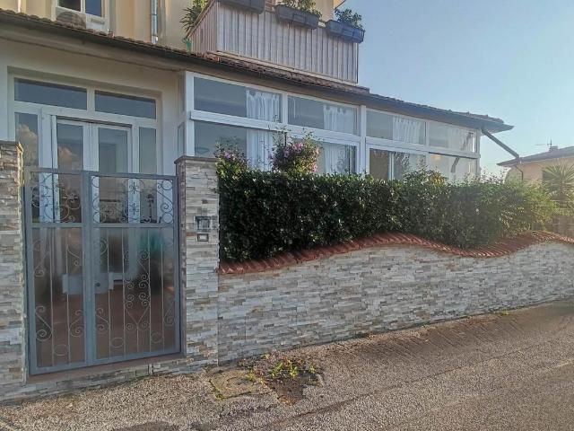 Appartamento in vendita a Torre del Lago Puccini, Viareggio