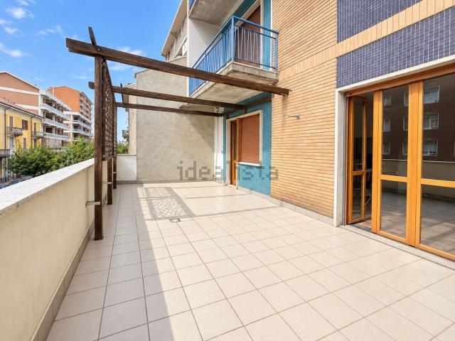 Appartamento in vendita a Porta Torino, Vercelli